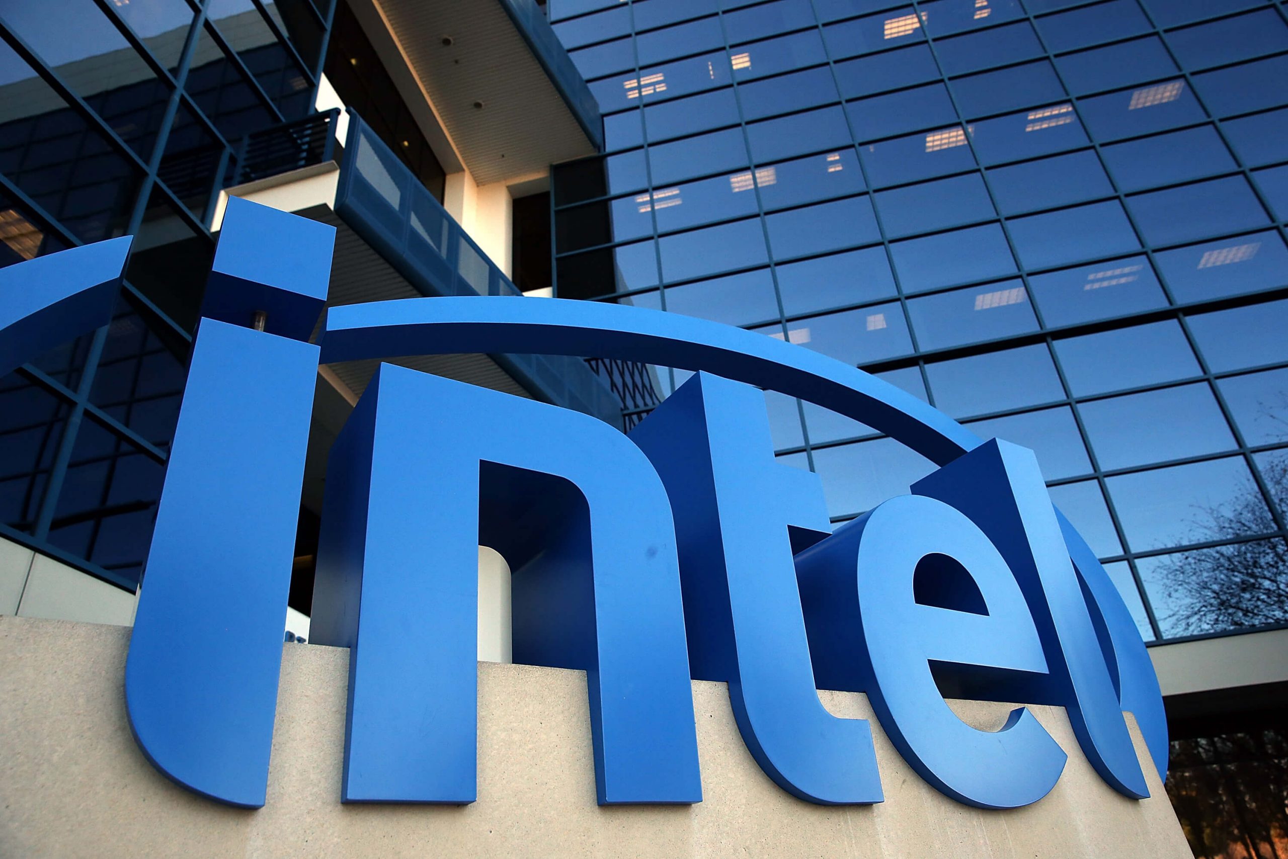 Đừng bỏ lỡ cơ hội sinh lời với cổ phiếu Intel trong tháng 9