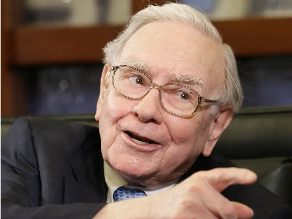 Liệu Warren Buffett có muốn mua cổ phiếu Tesla vào năm 2023?